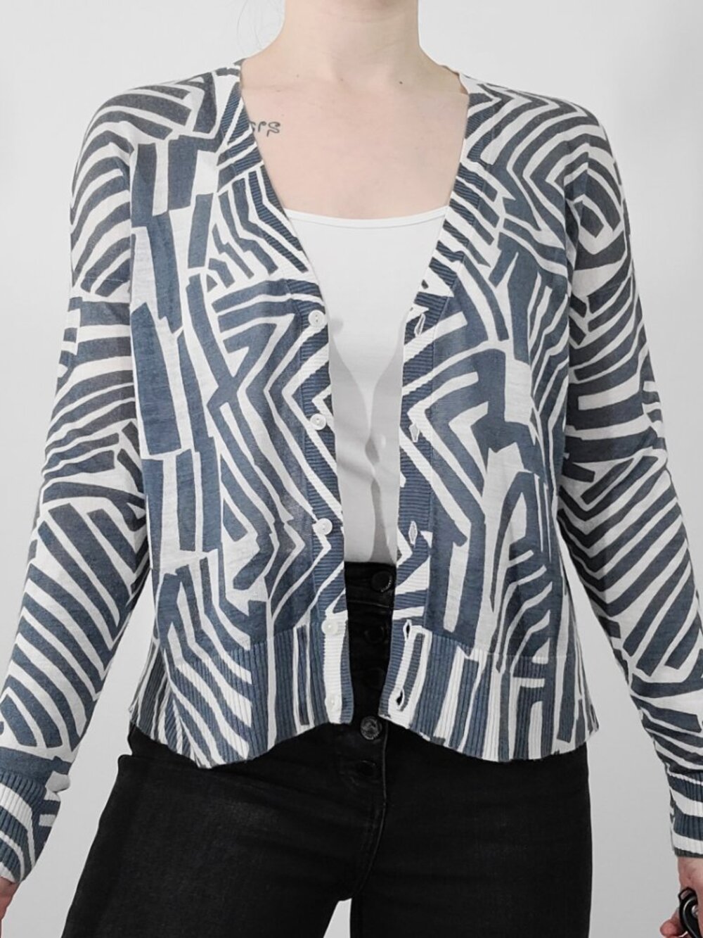 LOFT Patterned Top - Picture 2 of 10